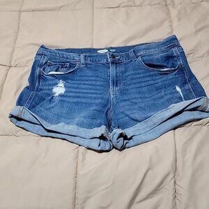 Old Navy mid-rise &quot;boyfriend&quot; shorts with distressed Style